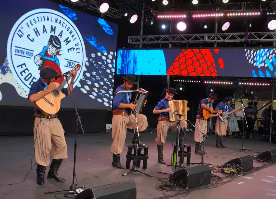 FESTIVAL DEL CHAMAMÉ (1)