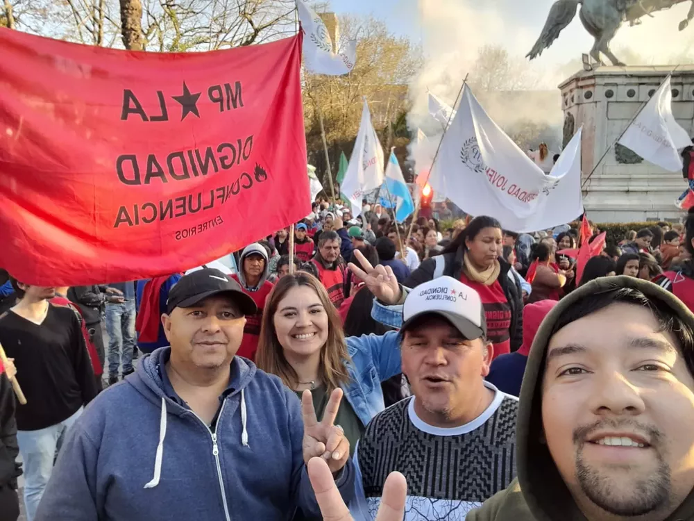 Concentración Plaza 25 de mayo_1