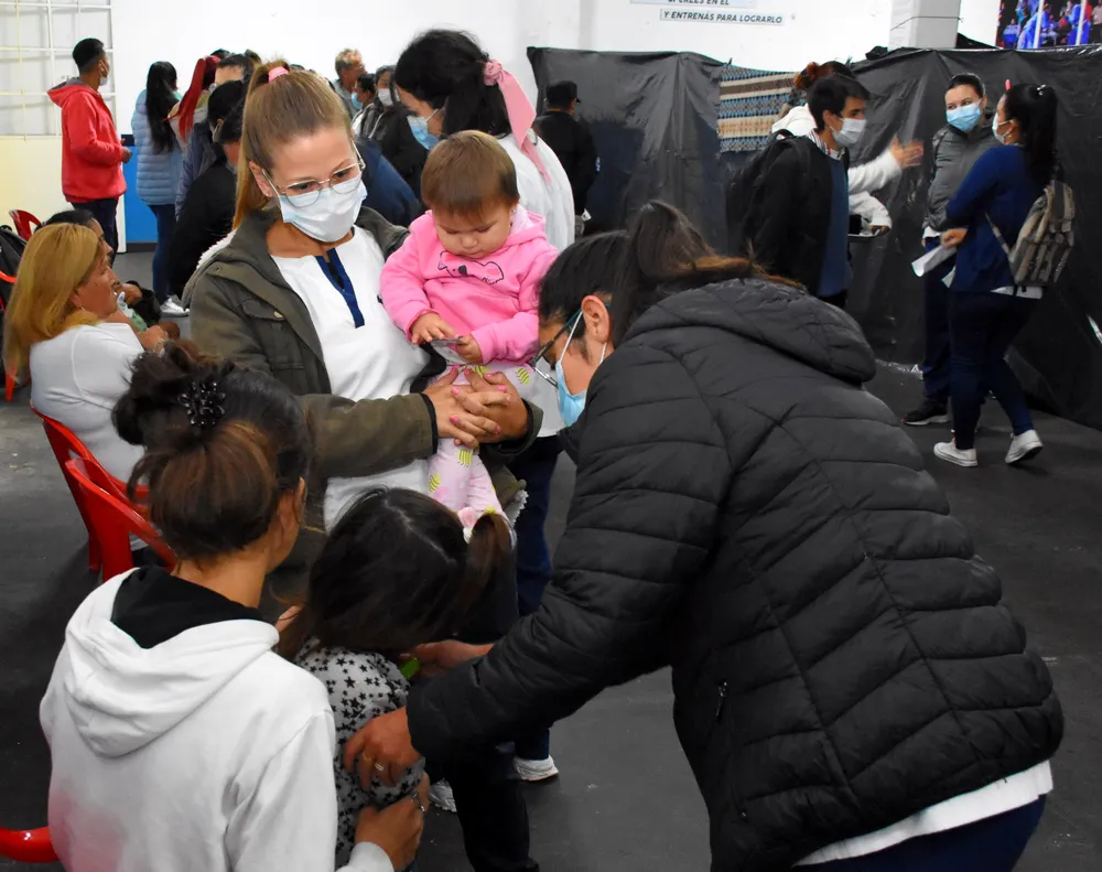 ASISTENCIA - FAMILIAS EVACUADAS (4)