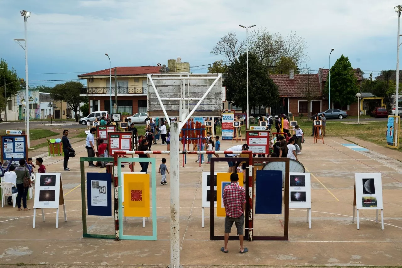 COSTANERA EN PARQUE FERRE (4)