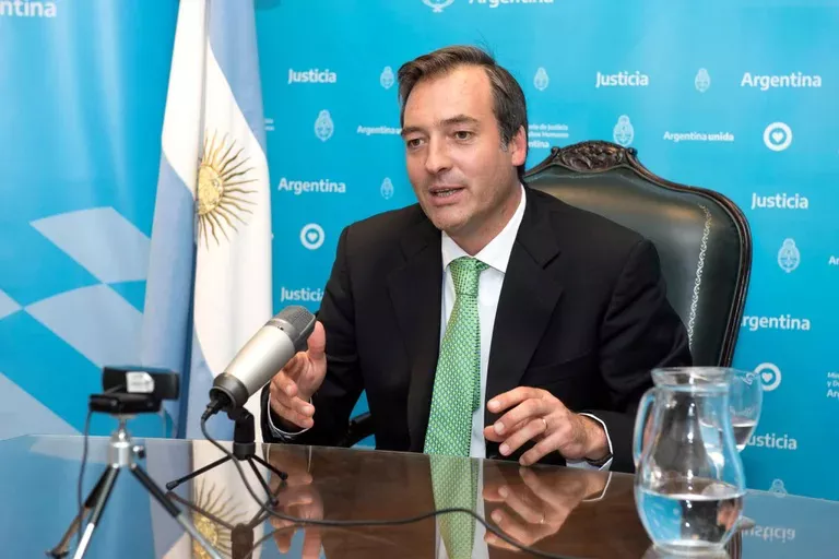 ministro de seguridad