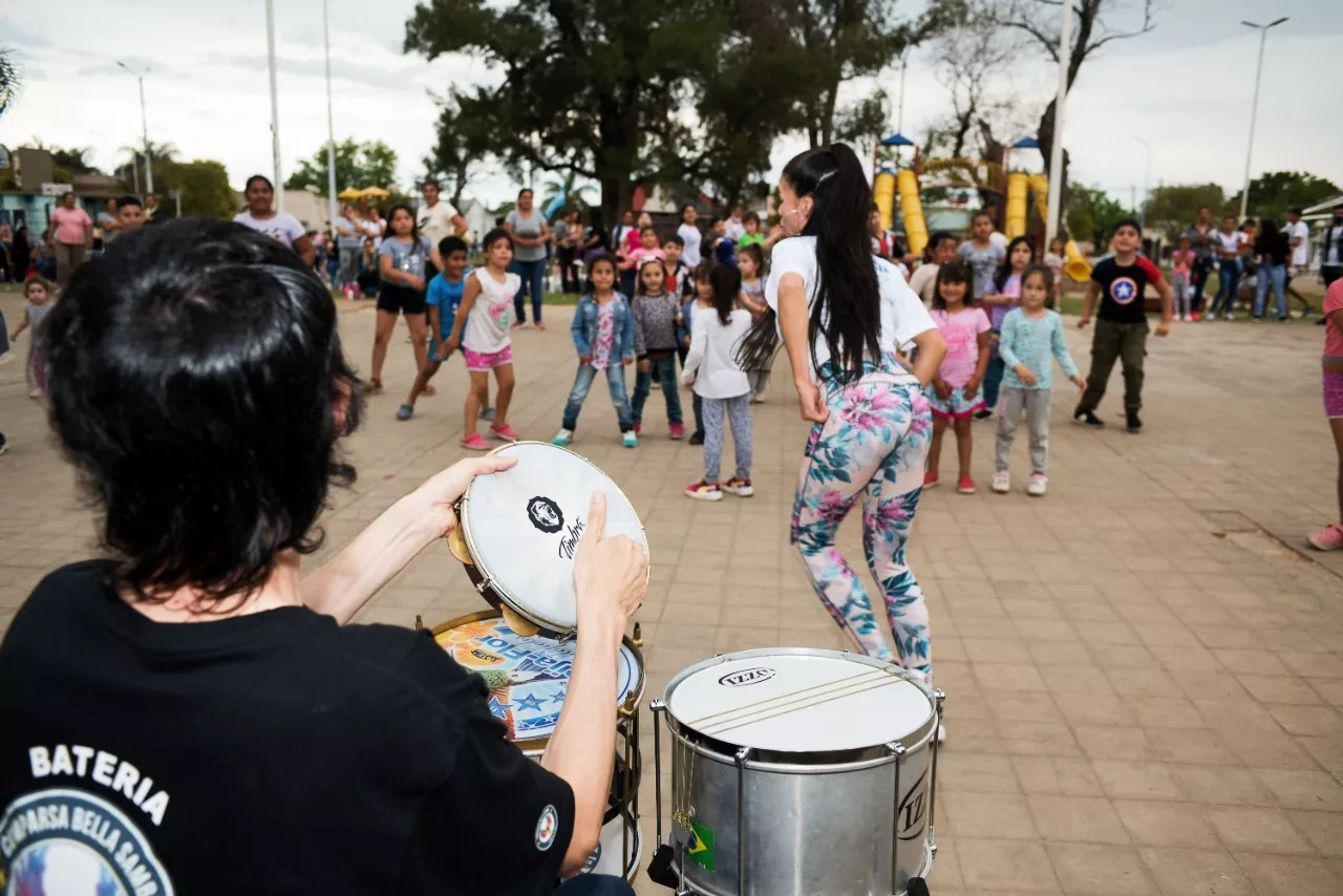 COSTANERA EN PARQUE FERRE (6)