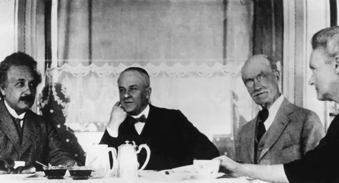 Curie y Einstein_1