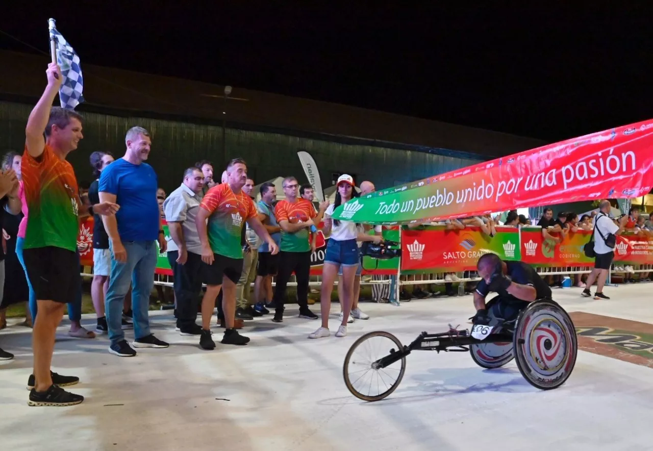 75b01c6c-08b1-4ca9-be87-e400a59280c8