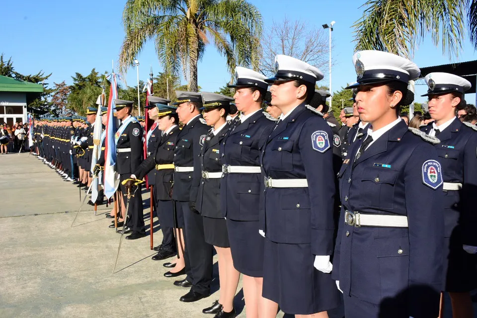Policías Jura Lealtad (3)