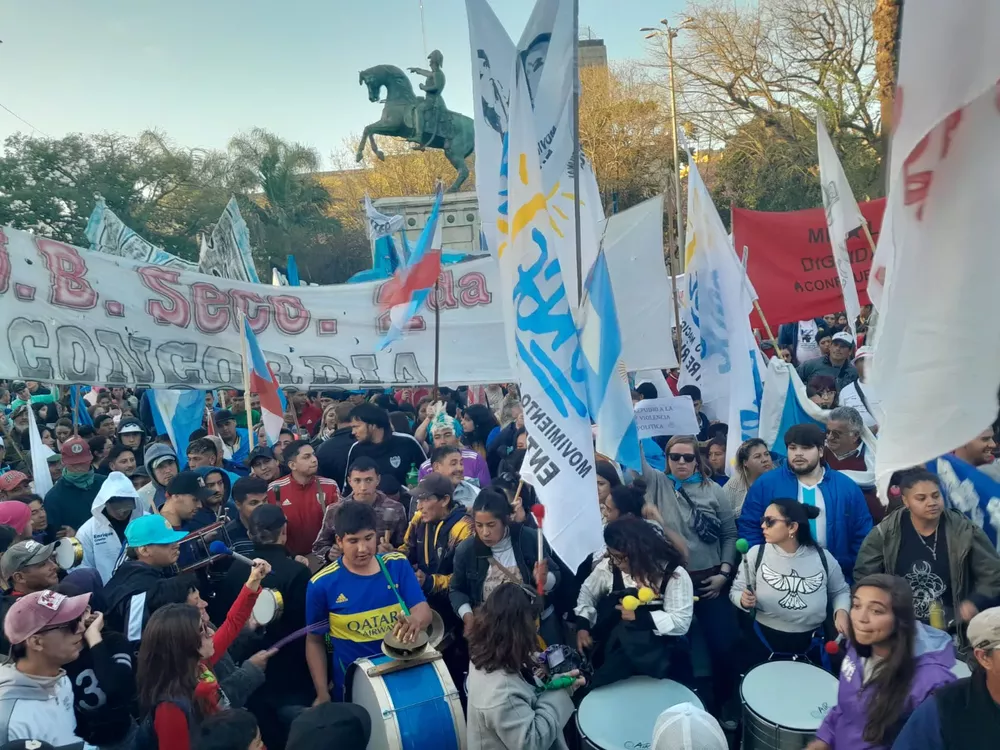 Concentración plaza 25 (8)