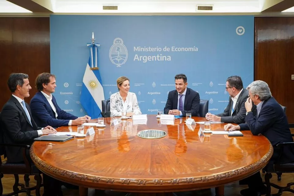 encuentro con petroleros