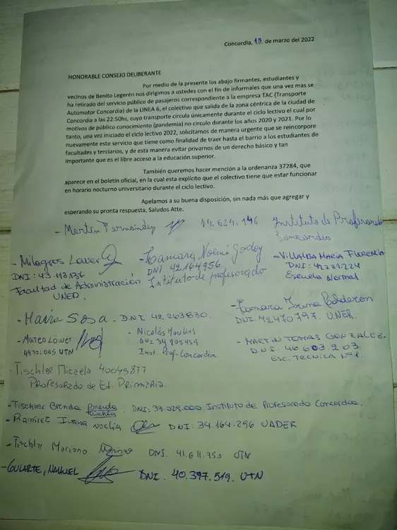 Estudiantes de Benito Legerén