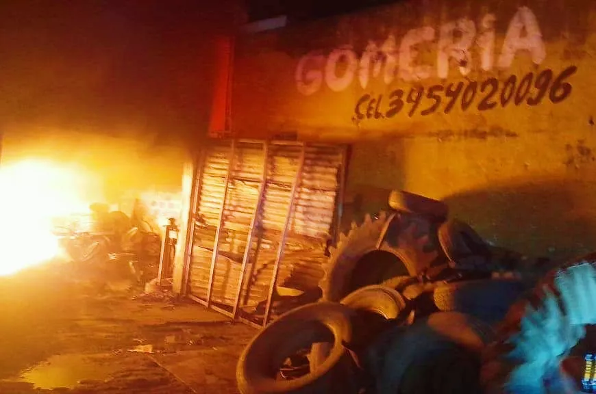 incendio gomería 5