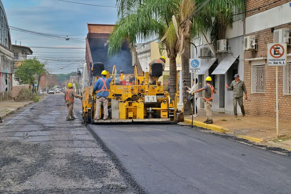 1686726711026_1686726551655_1686726477565_pavimentación