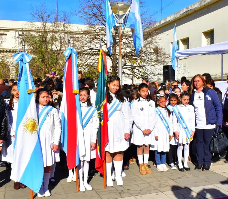 DÍA DE LA BANDERA - CONOCORDIA (2)