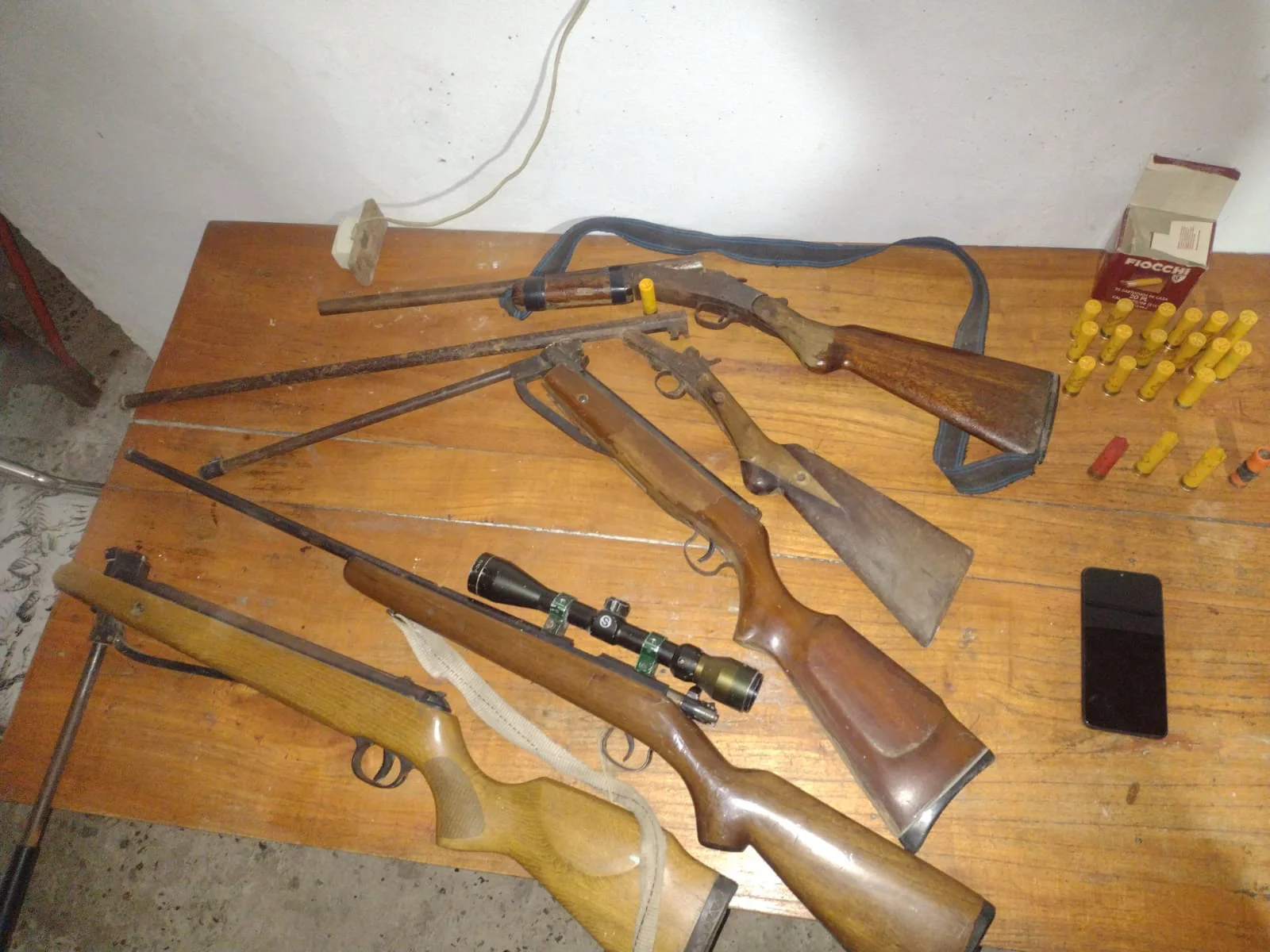 Allanamiento por amenazas: secuestran armas de fuego y detienen a un hombre de 32 años