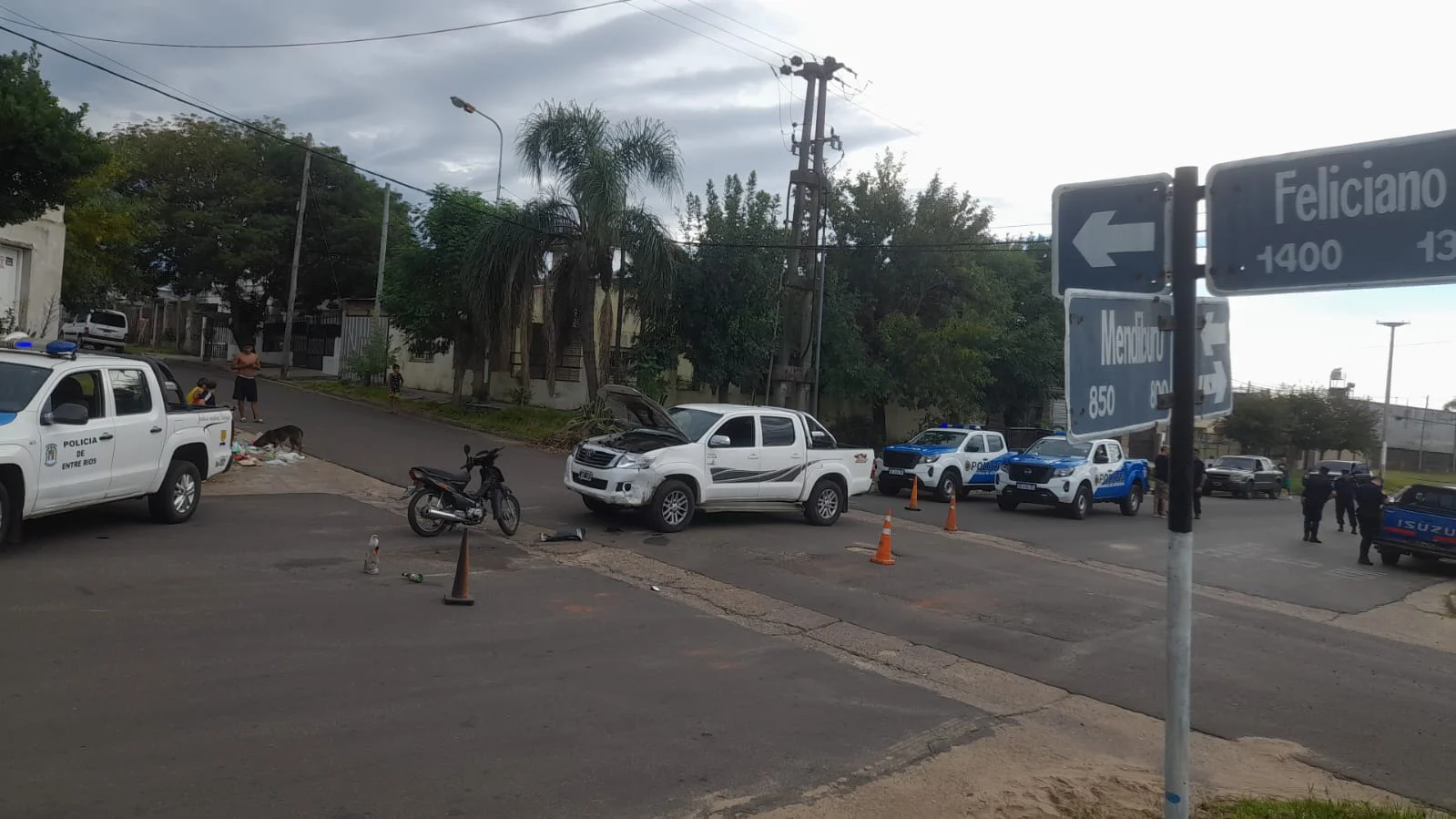Choque en Mendiburu y Feliciano y un episodio posterior terminó con un auto secuestrado por presunta ebriedad