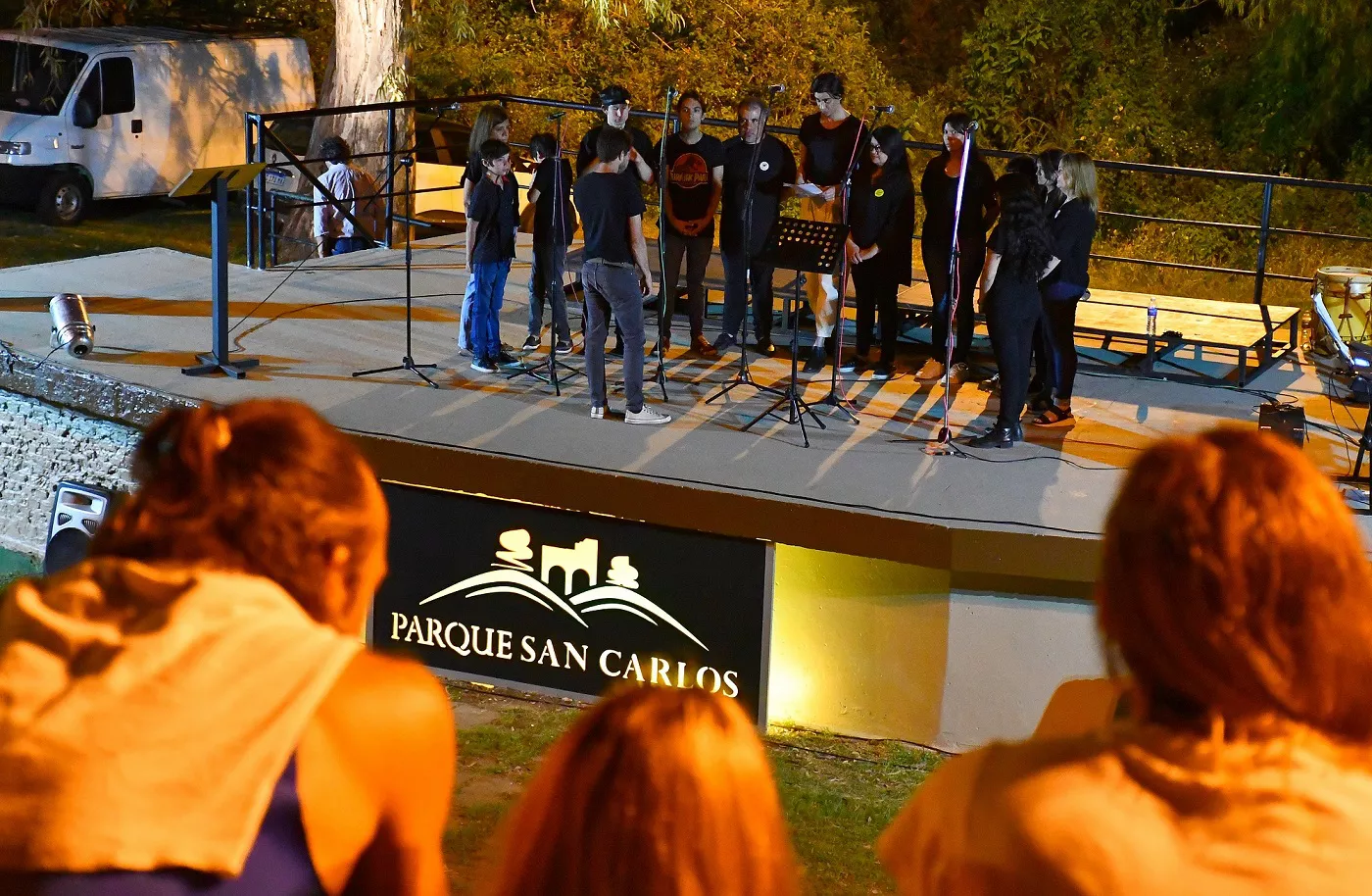 “Coros bajo las estrellas” en el anfiteatro del parque San Carlos