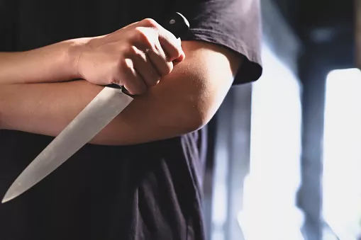Ladrón con cuchillo