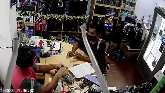 Malviviente en casa de computación