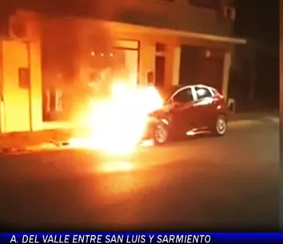 incendio en auto