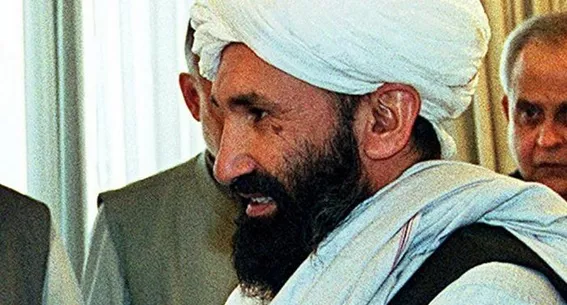Mohammad Hassan Akhund, en una imagen de 1999.