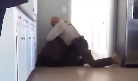 DETENIDO EN PATIO DE UNA VIVIENDA