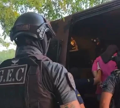 Captura de pantalla_28-2-2026_222018_web.whatsapp.com
