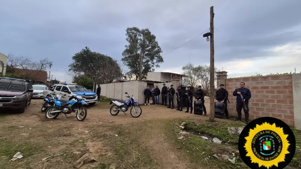 policias