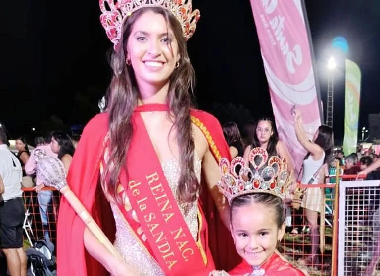Abril Schiebert reina de la sandia