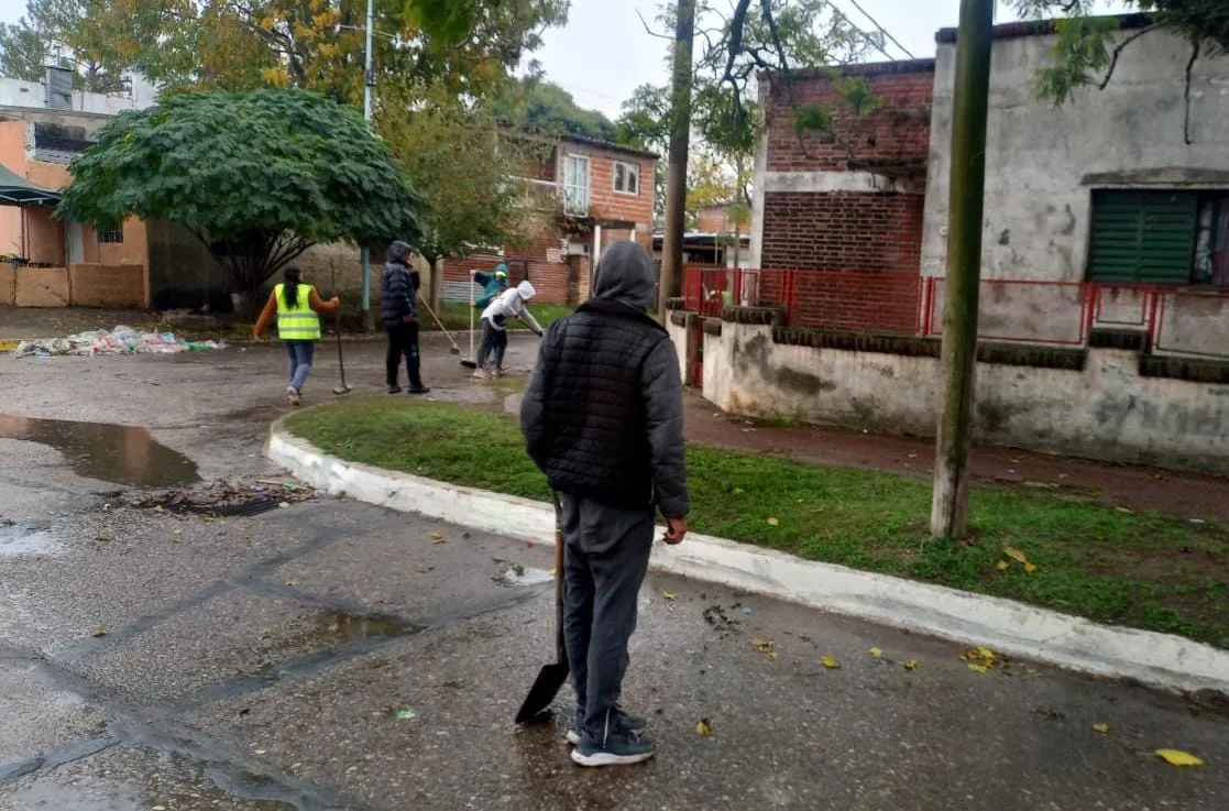 LIMPIEZA DE LA CIUDAD (4)