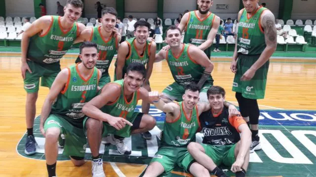 festejo-estudiantes-vs.-Villa-Mitre-640x360