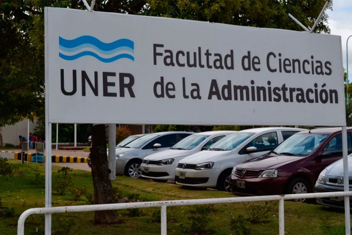 UNER