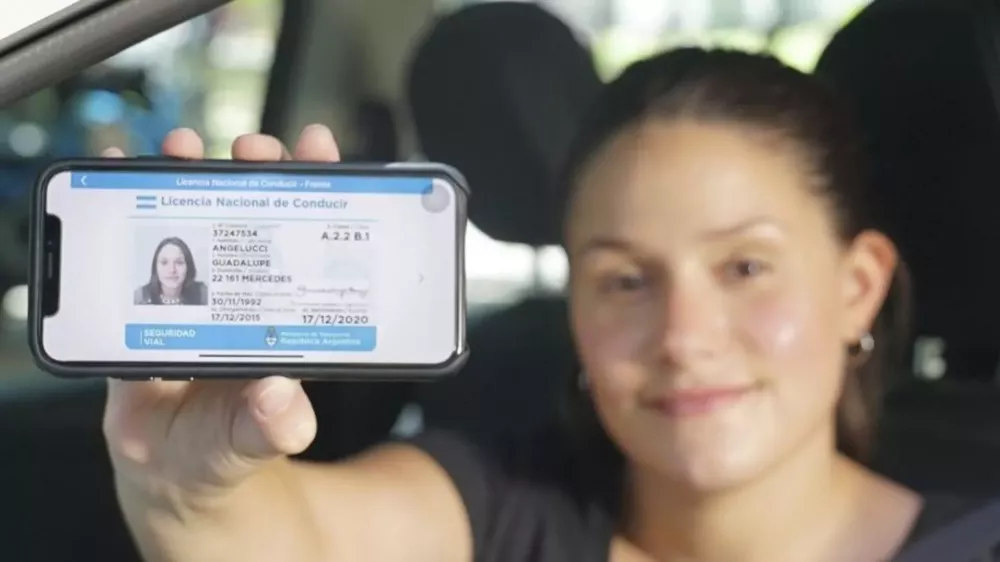 LICENCIA CONDUCIR JOVENES