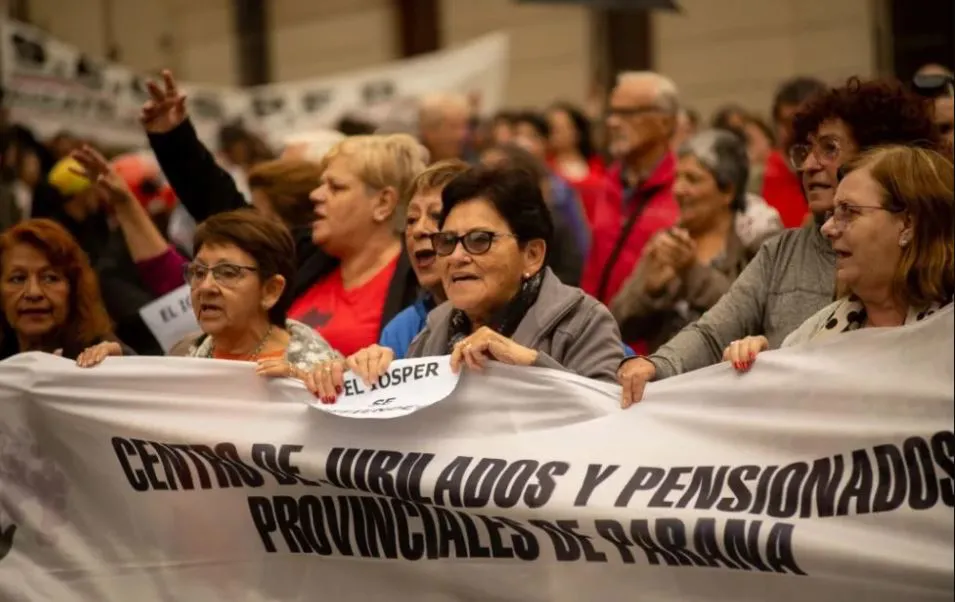 Jubilados IOSPER Marcha