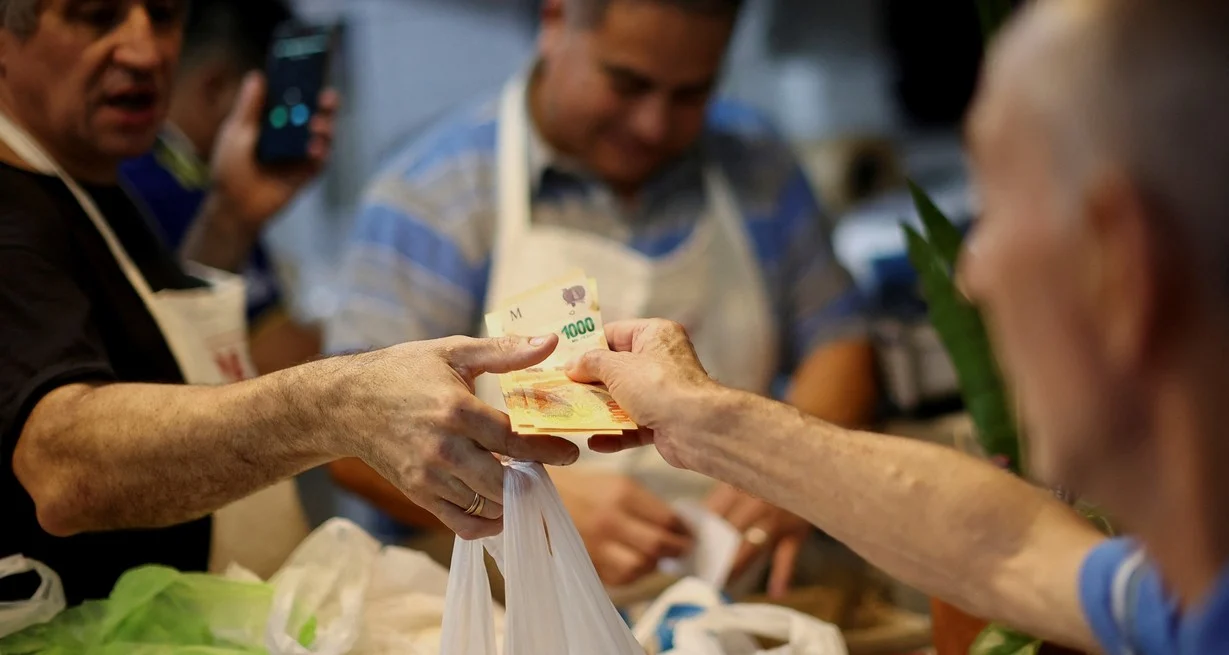 8RKozgyV-_1300x655__2