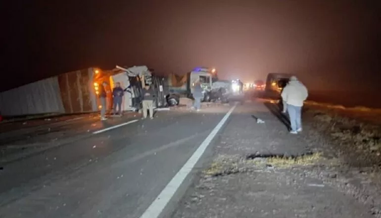 choque-entrerriano-joven-camiones-las-tunas