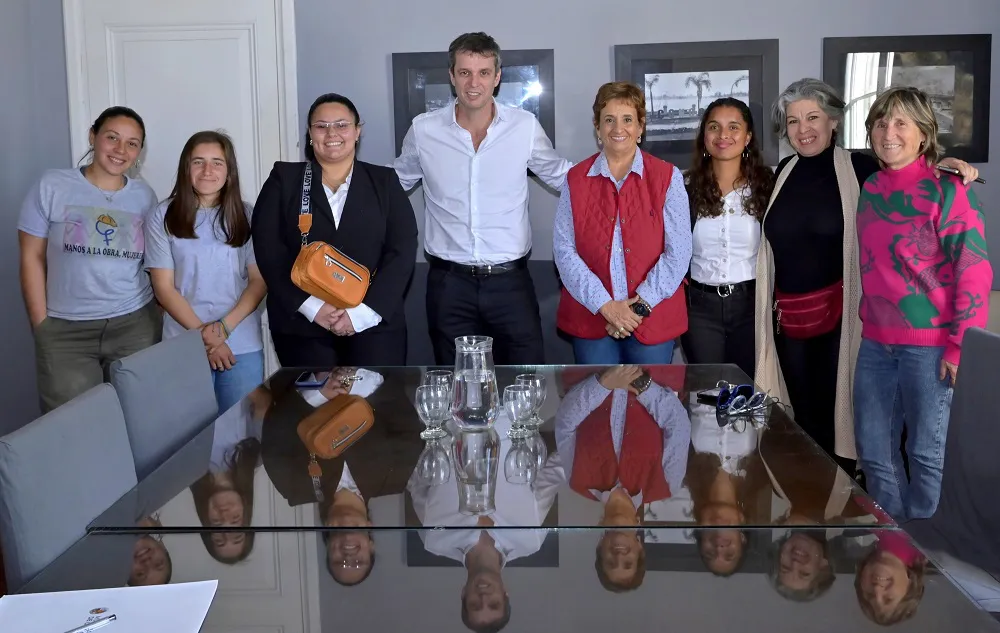 MUJERES - OBRA PÚBLICA