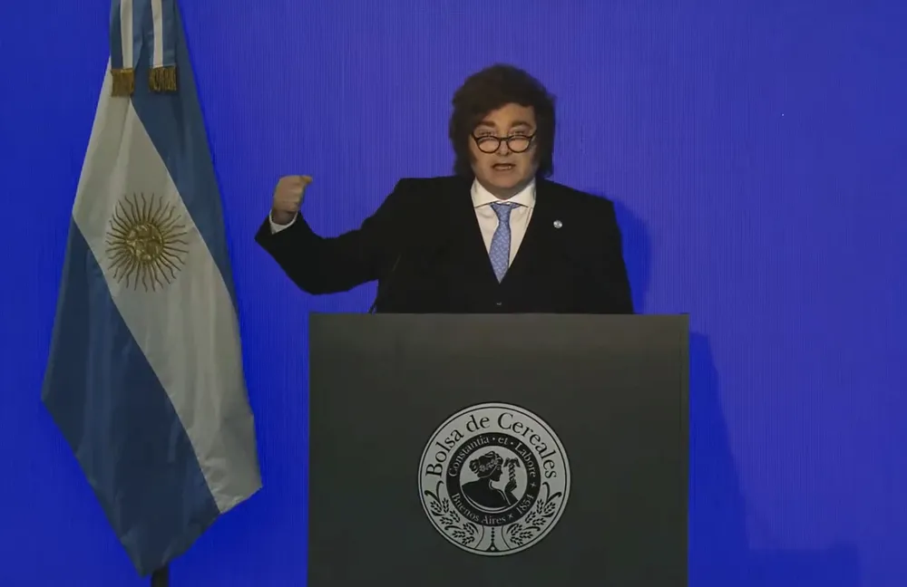 Milei anunció una reducción de retenciones para el trigo, la cebada y la soja
