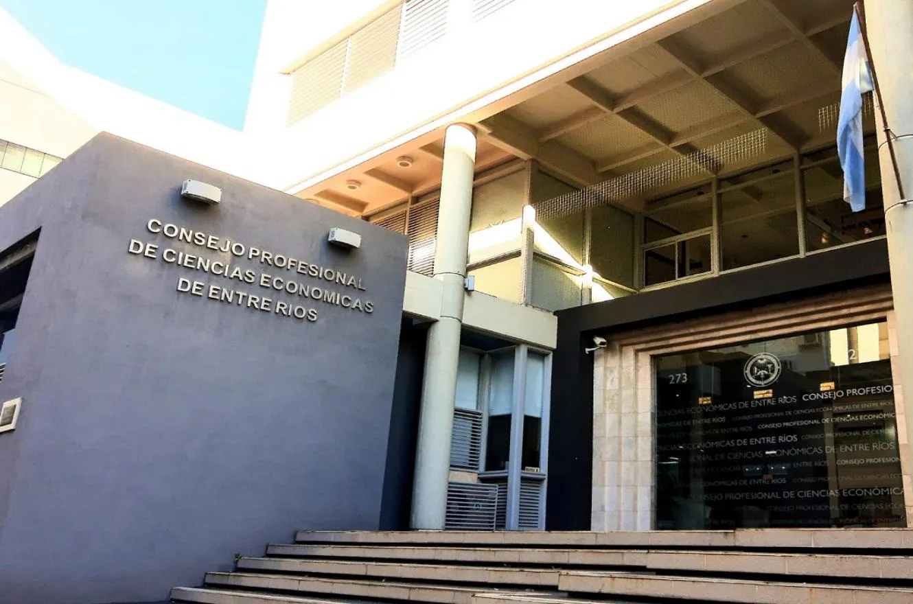 fachada-cpceer-ciencias-economicas-entre-rios-3_0