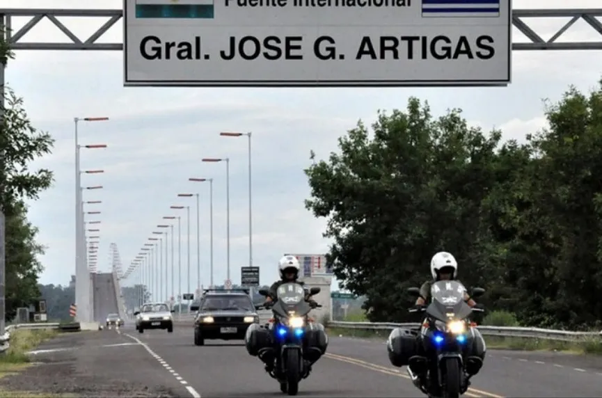 Puente Artigas Colón Paysandú
