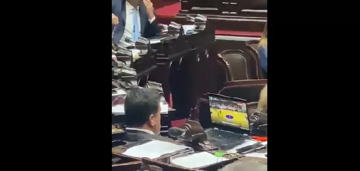 Cassareto mirando básquet, presupuesto 2023