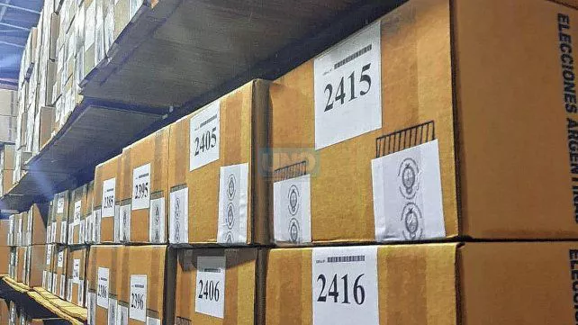elecciones-llegaron-parana-las-urnas-y-material-informativo