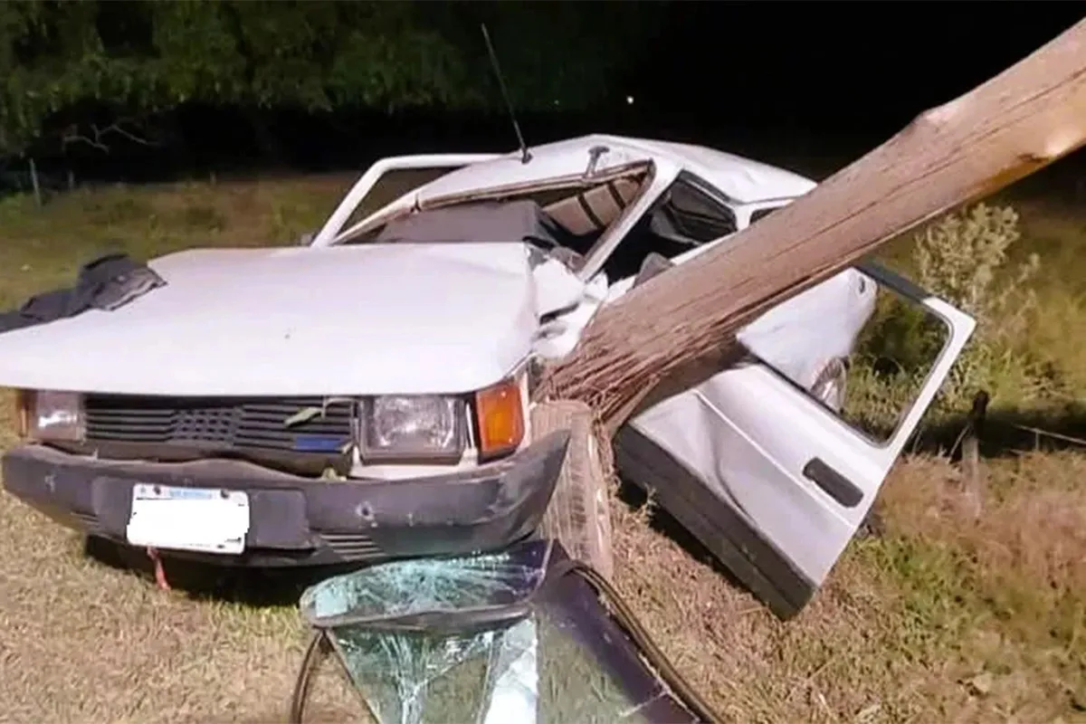 accidente san josé poste de luz