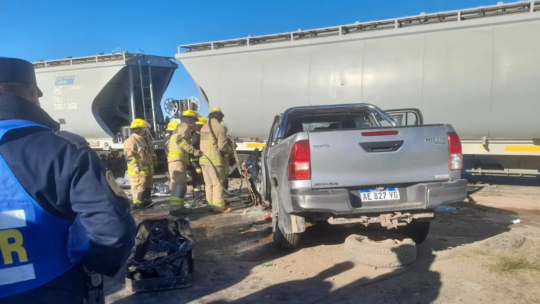 tres-muertos-medanos-camioneta-tren-1