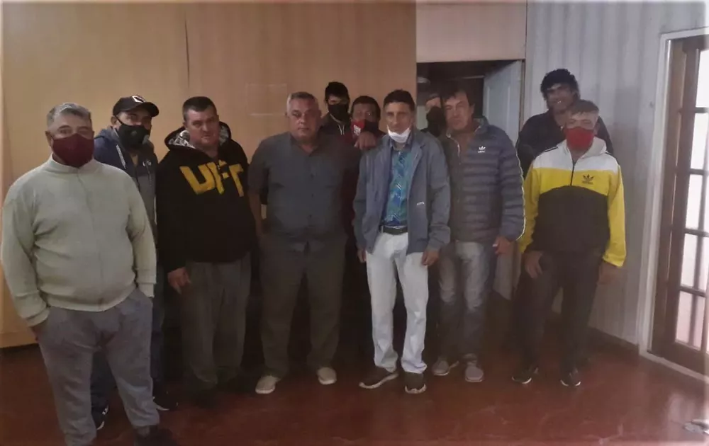 OBREROS DE LA FRUTA 2