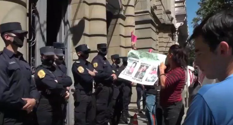MARCHA FRENTE A TRIBUNALES