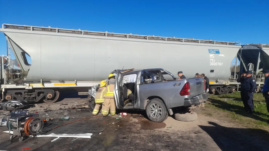 tres-muertos-medanos-camioneta-tren