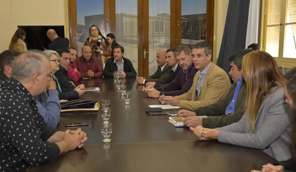 POLITICAS DE VIVIENDAS - ENTREGA DE LOTES (1)