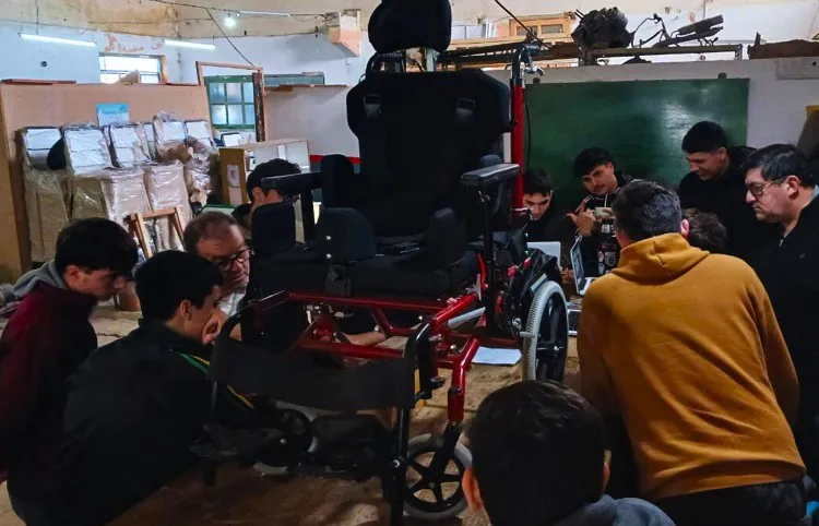 Silla Escuela Tecnica (1)