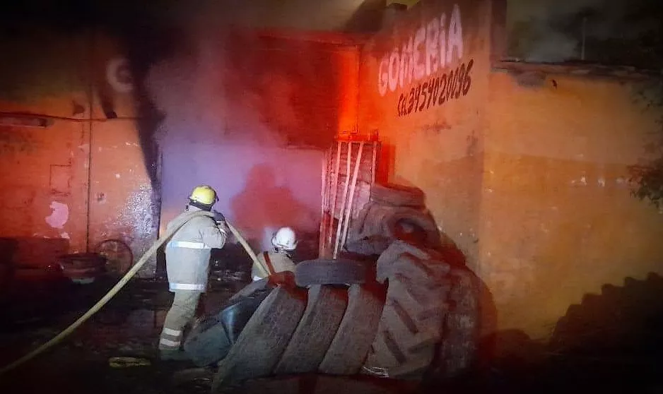 incendio gomería 1