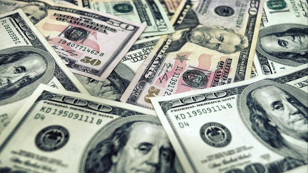 dolares