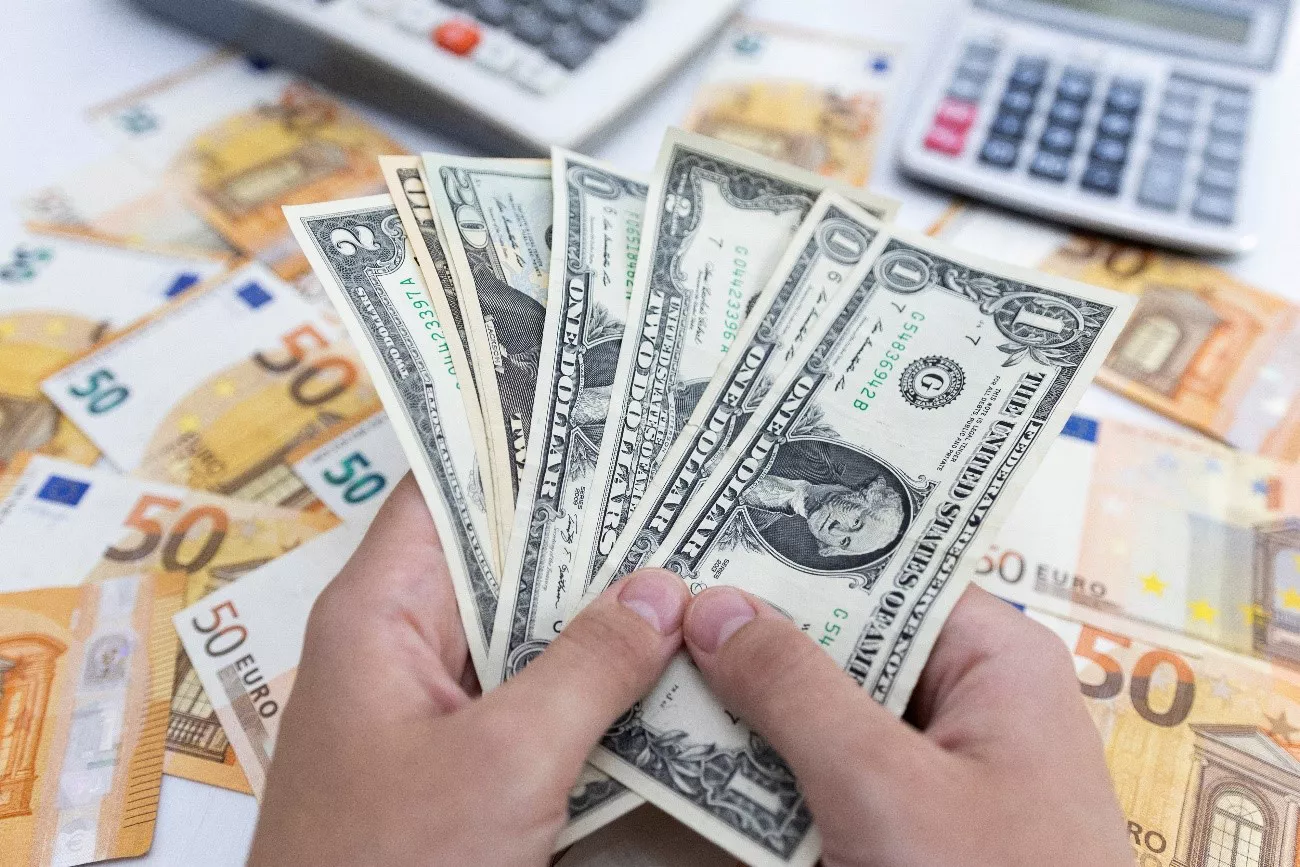 Dólar