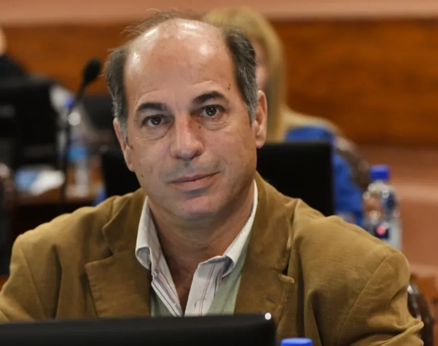 Diputado Marcelo Lopez en sesión 14 de agosto
